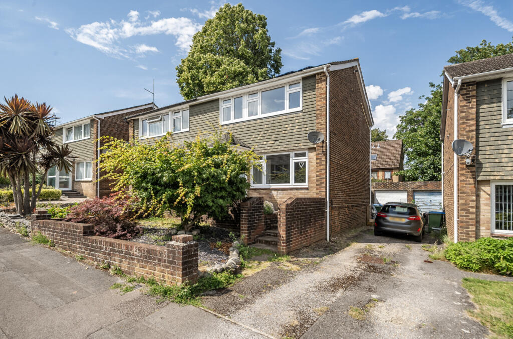 Main image of property: Beechwood Gardens, Southampton, Hampshire