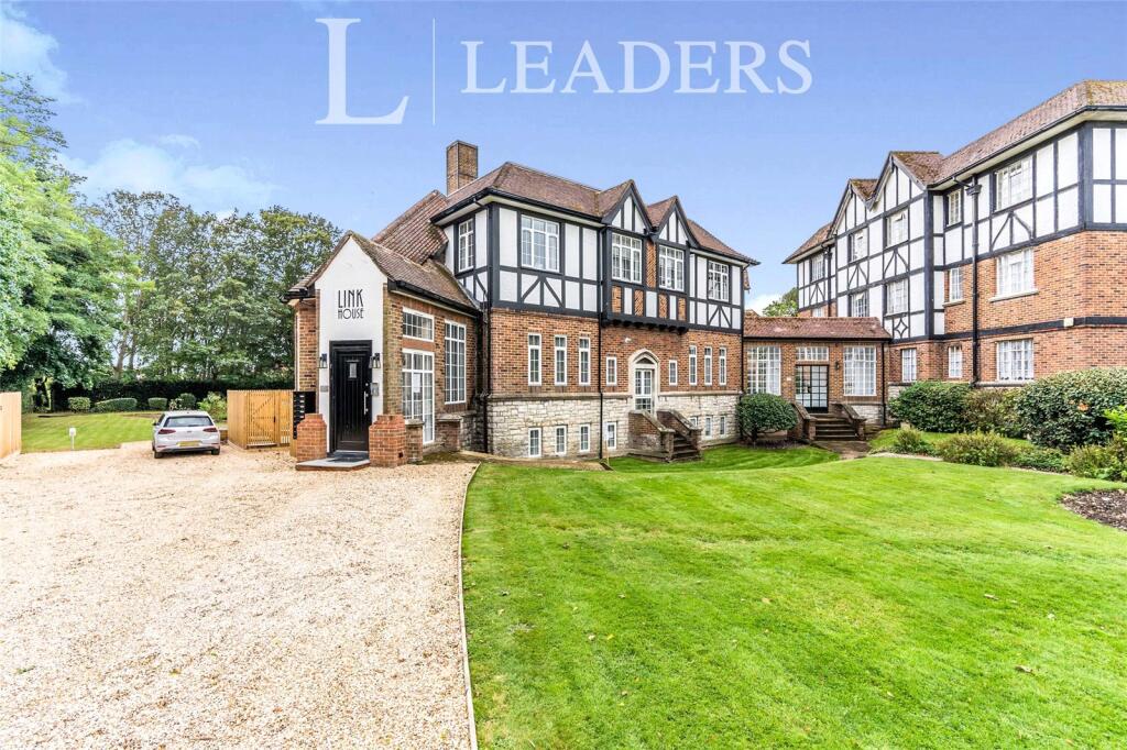 Main image of property: Millbrook Road East, Southampton, Hampshire
