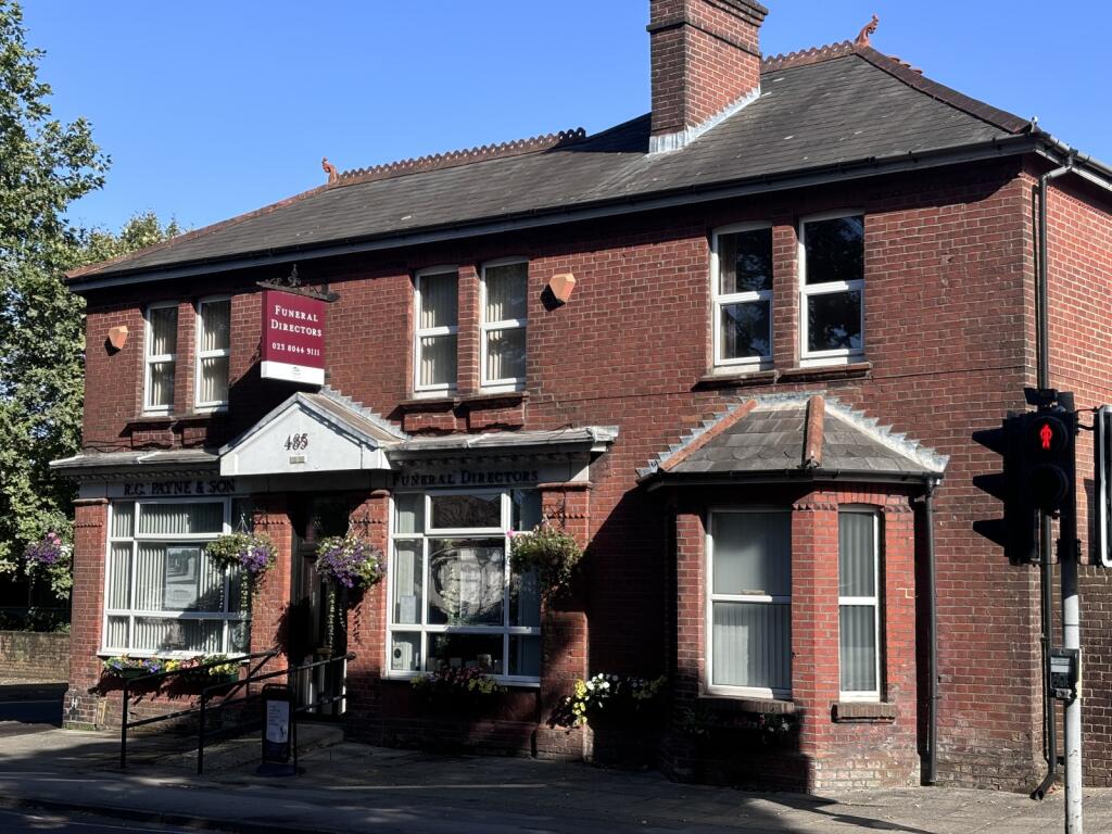 Main image of property: Bitterne Road East, Southampton, Hampshire, SO18