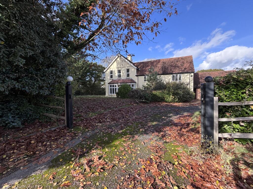 Main image of property: Little Park Farm Road, Fareham, Hampshire, PO15