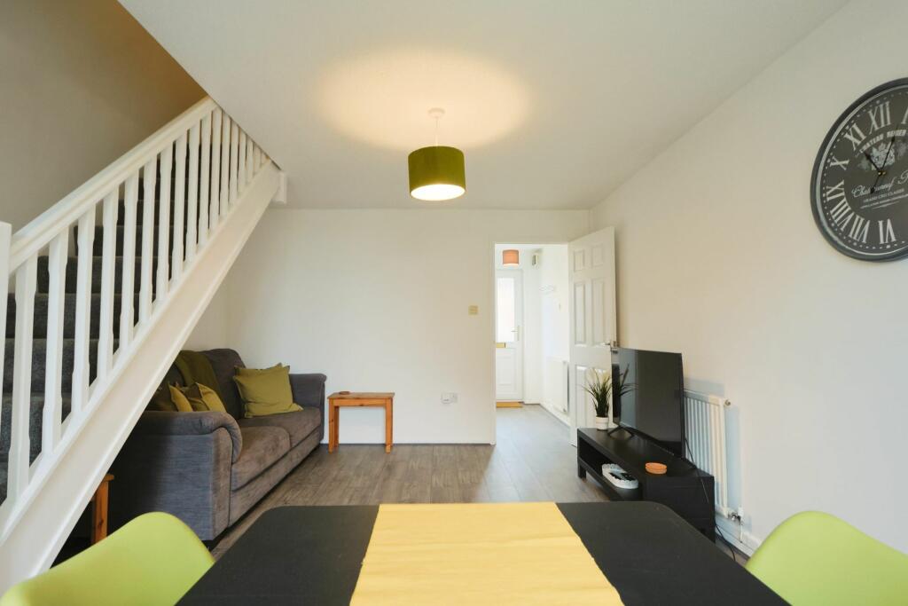 Additional property image - Broad Croft, Bradley Stoke, Bristol