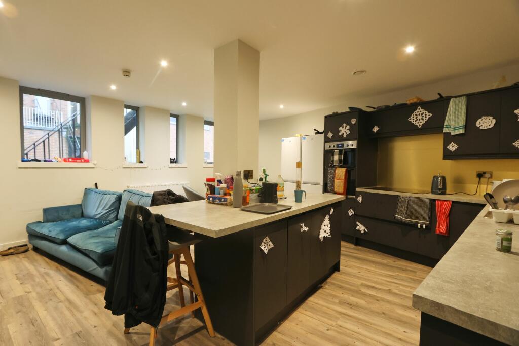 Additional property image - Union Street, Bristol