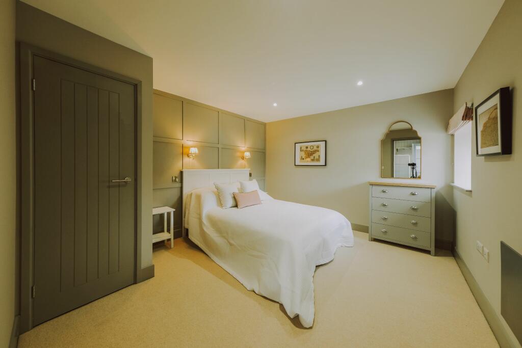 Additional property image - Clevedon Golf Club, Castle Road, Clevedon
