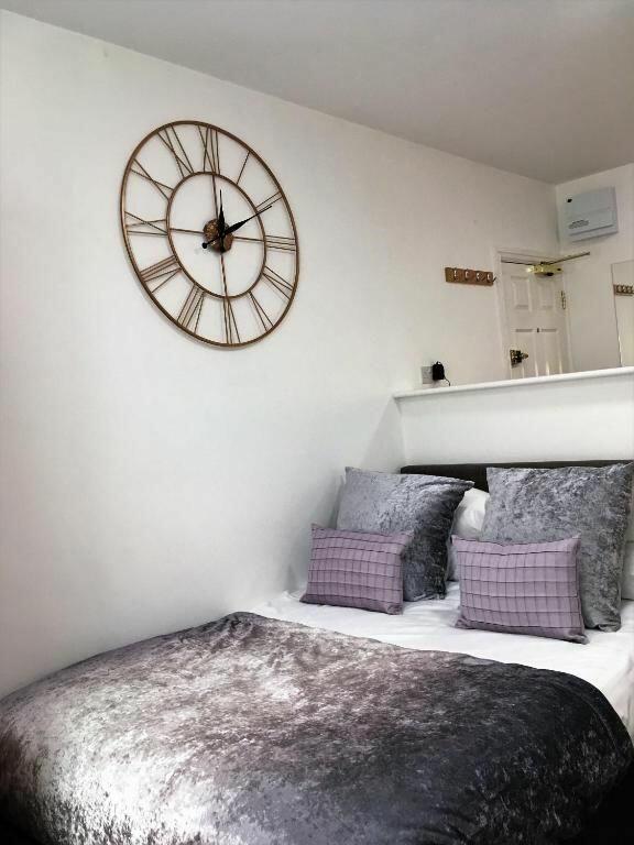 Additional property image - Berkeley Square, Bristol