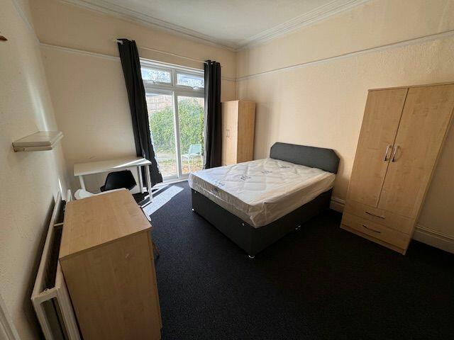 Additional property image - Balmoral Road, Bristol
