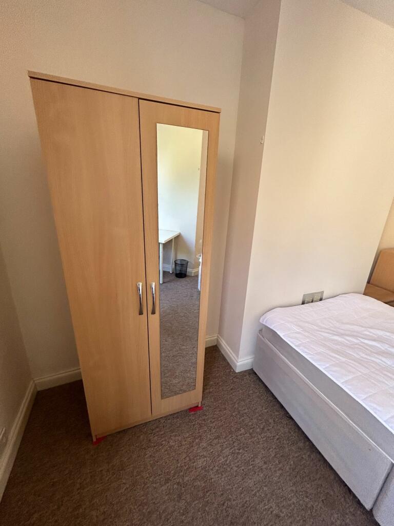 Additional property image - Horfield Road, Bristol
