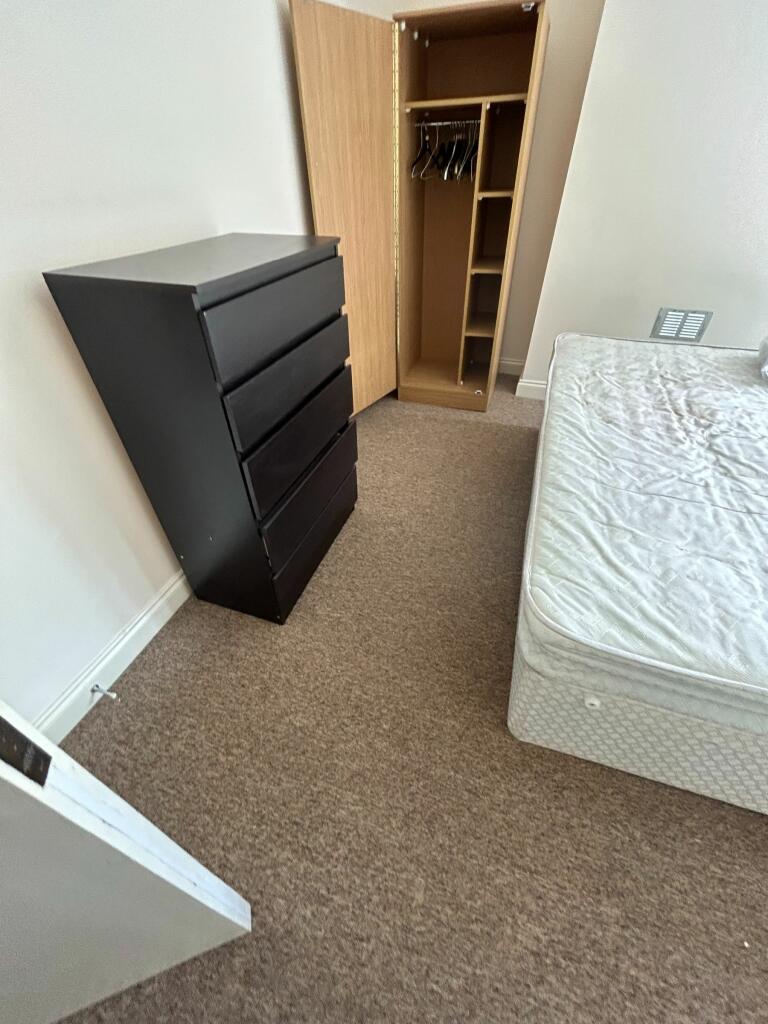 Additional property image - Horfield Road, Bristol