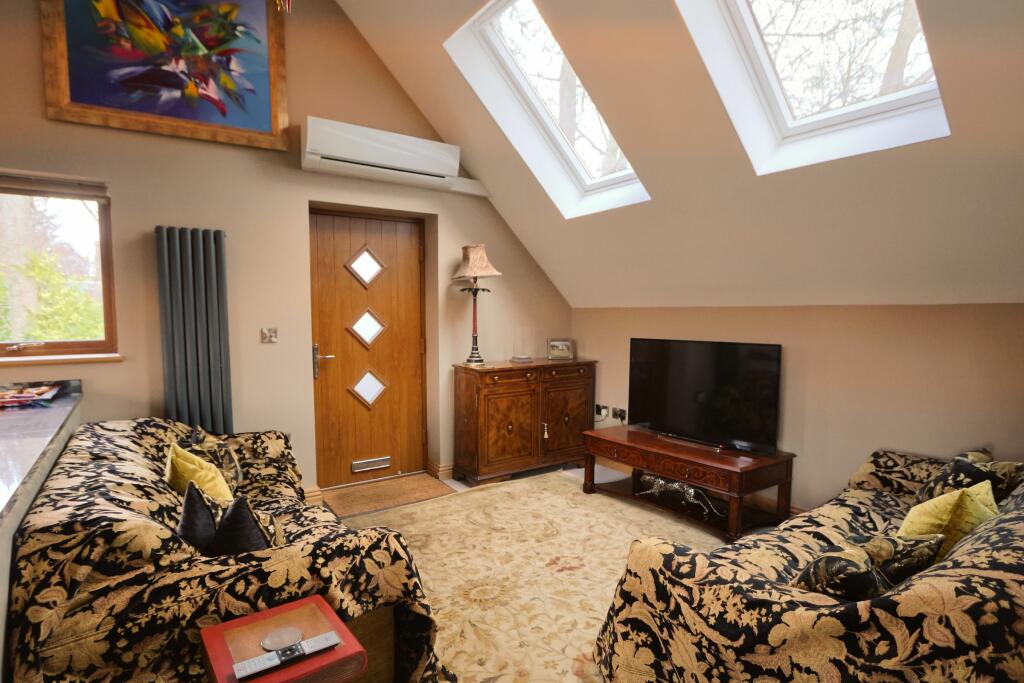 Additional property image - Coach House, Trendlewood Way, Nailsea, Bristol