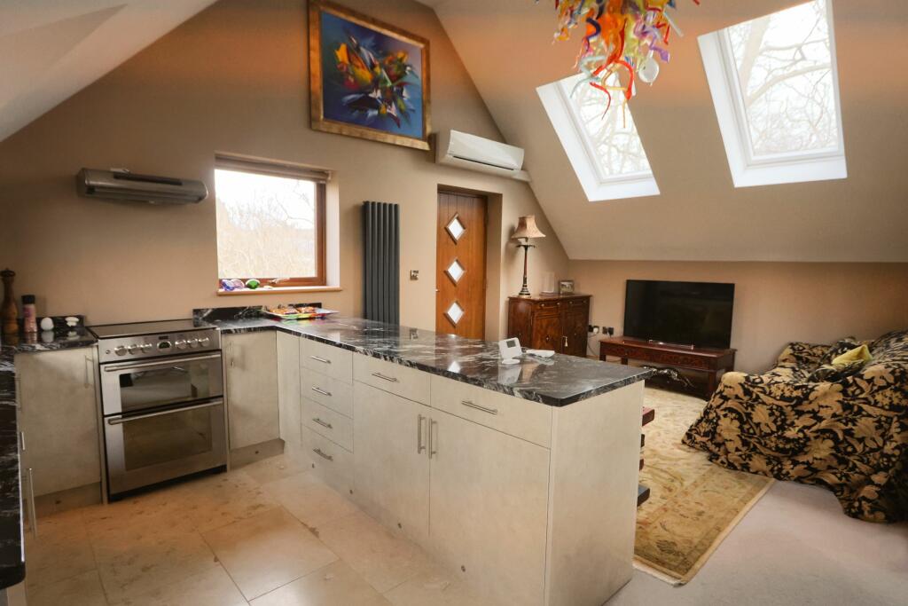 Additional property image - Coach House, Trendlewood Way, Nailsea, Bristol