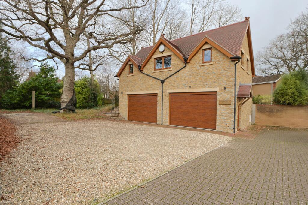 Additional property image - Coach House, Trendlewood Way, Nailsea, Bristol