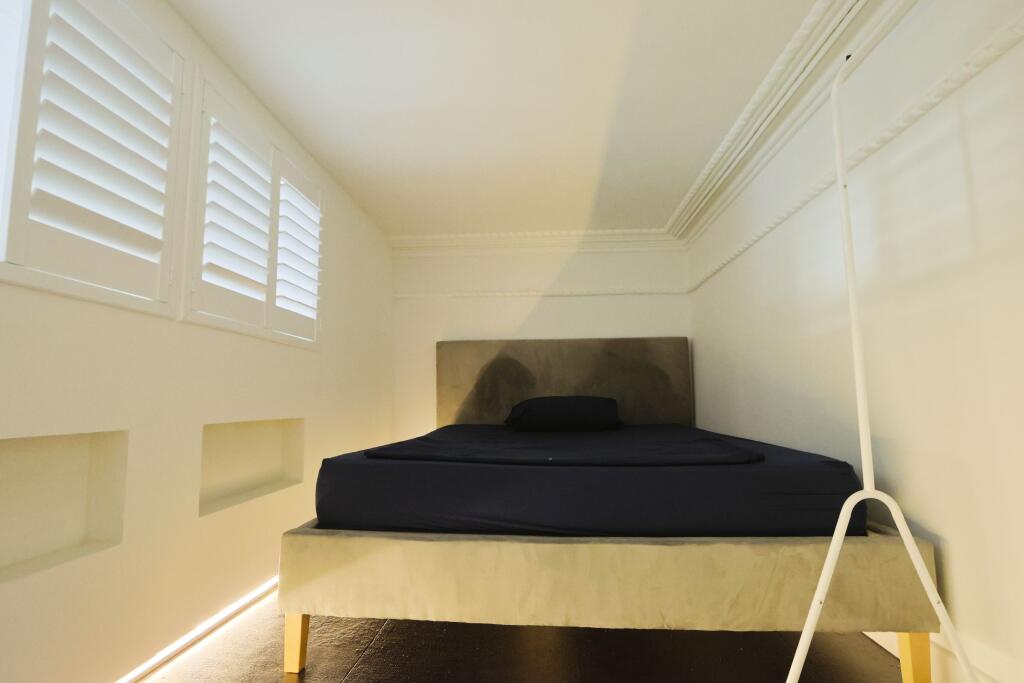 Additional property image - Royal York Crescent, Bristol
