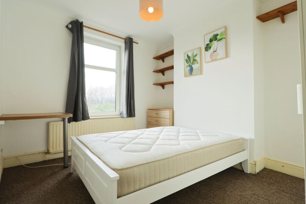 Additional property image - Cotswold Road, Bristol
