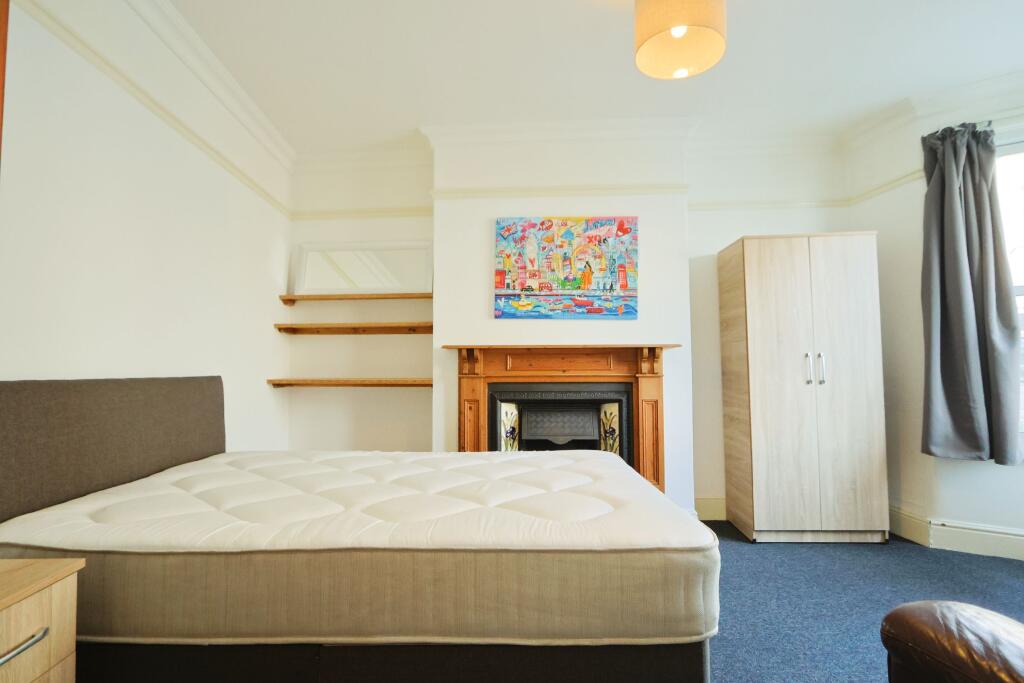 Additional property image - Cotswold Road, Bristol