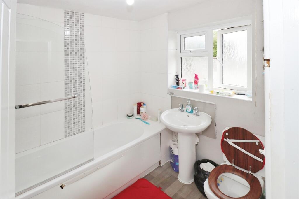Additional property image - Stanley Road, Warmley, Bristol