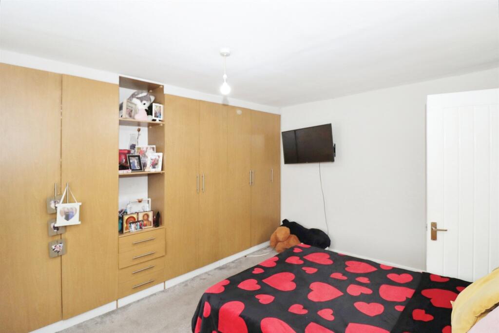 Additional property image - Stanley Road, Warmley, Bristol