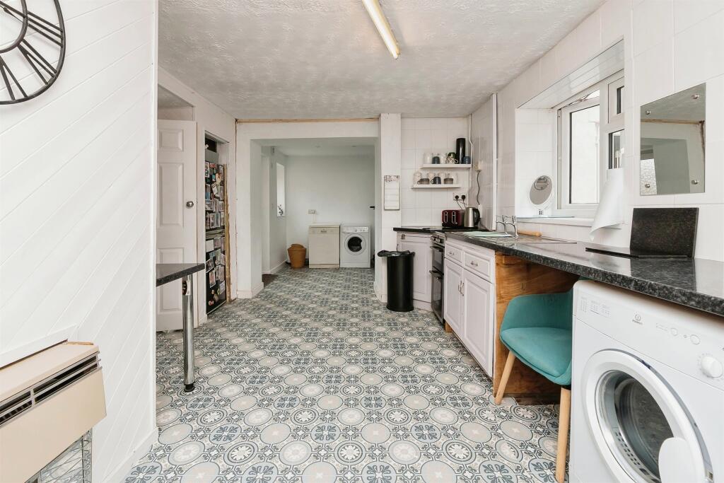 Additional property image - Queens Road, Warmley, Bristol
