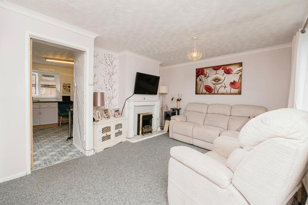 Additional property image - Queens Road, Warmley, Bristol