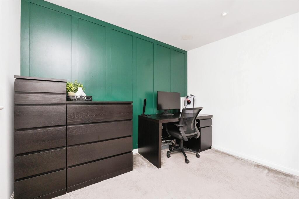 Additional property image - Goldcrest Walk, Keynsham, Bristol