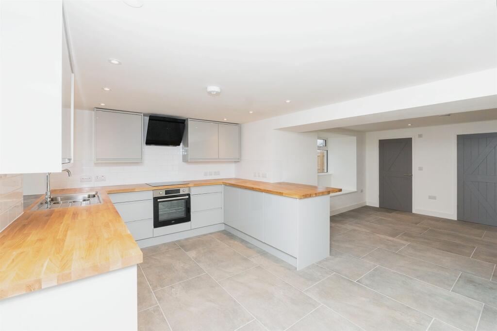 Additional property image - North Street, Oldland Common, Bristol