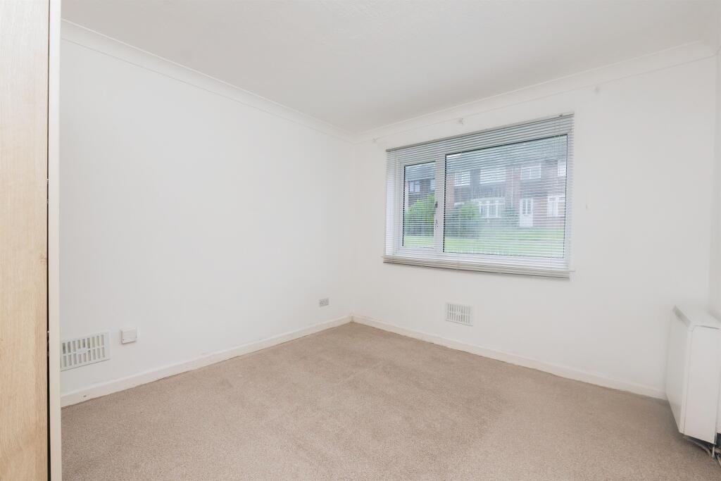 Additional property image - Chiltern Close, Warmley, Bristol
