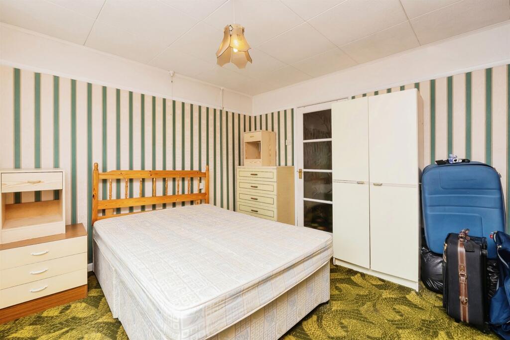 Additional property image - West Street, Oldland Common, Bristol