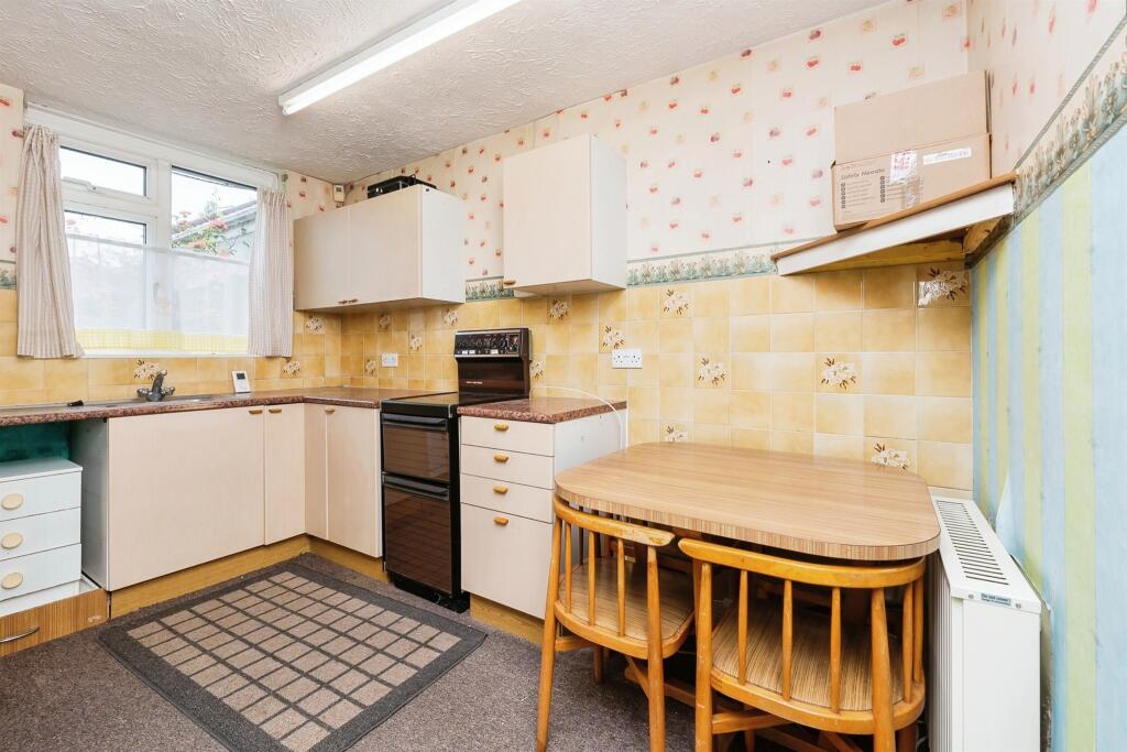 Additional property image - West Street, Oldland Common, Bristol