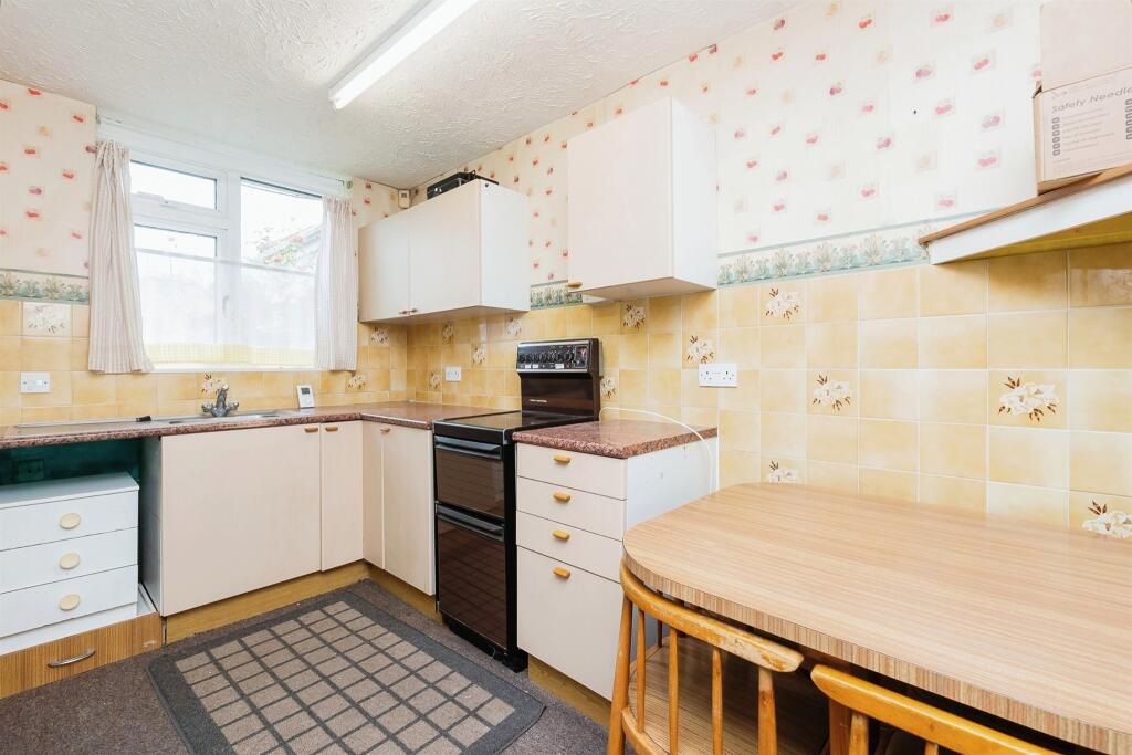 Additional property image - West Street, Oldland Common, Bristol
