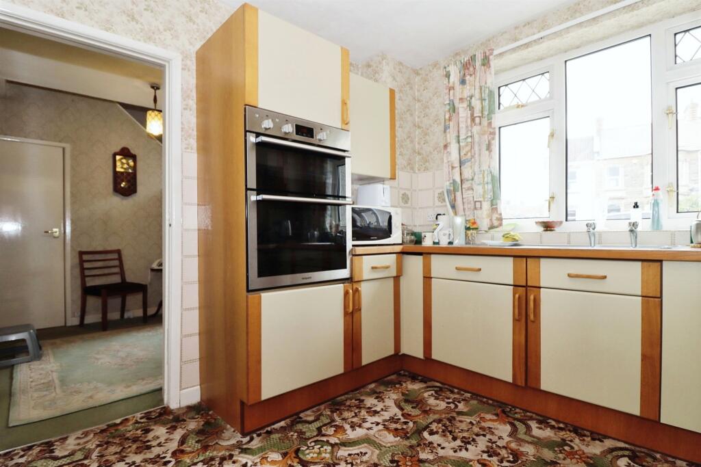 Additional property image - North Street, Oldland Common, Bristol