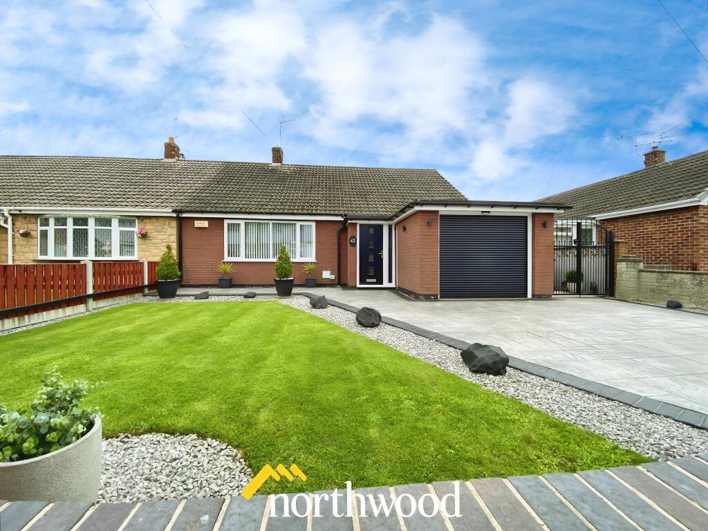 Main image of property: Redland Crescent, Thorne, DN8