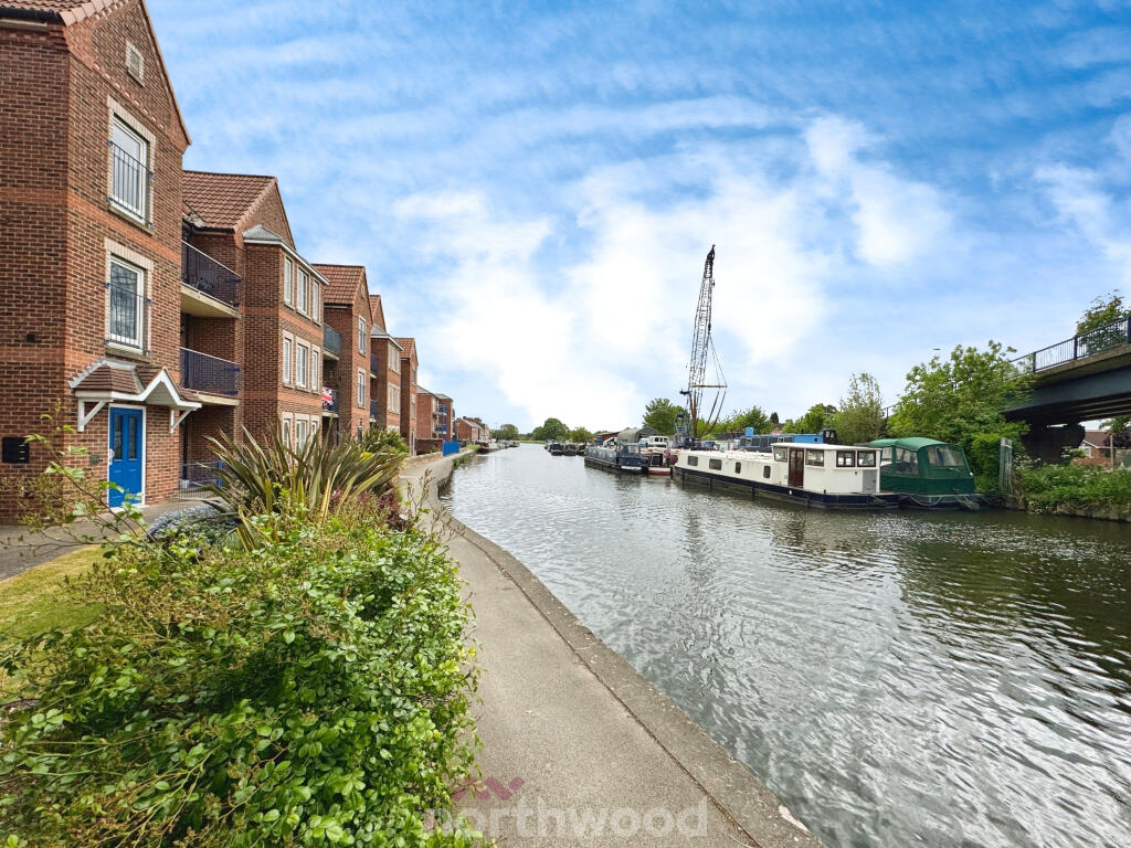 Main image of property: West Street, Thorne, Doncaster, DN8