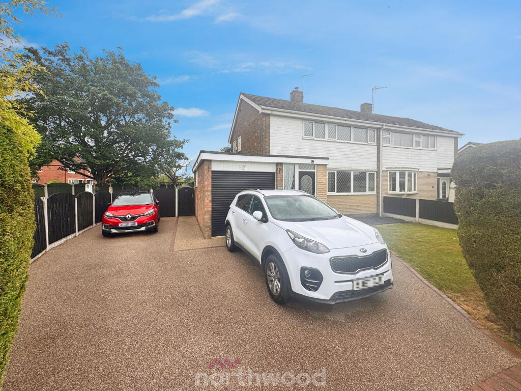 Main image of property: Redland Crescent, Thorne, Doncaster, DN8