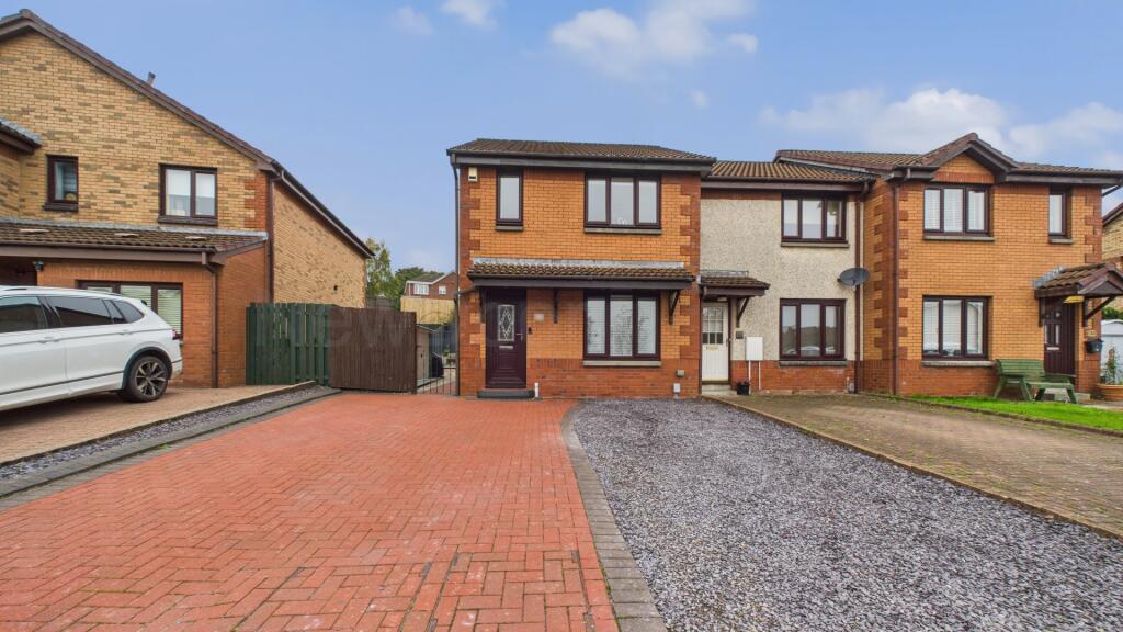 3 bedroom end of terrace house