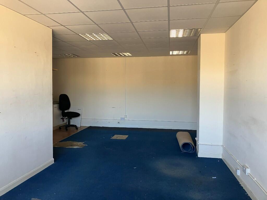 Main image of property: B7 Laser Quay, Culpeper Close, Rochester, Kent, ME2