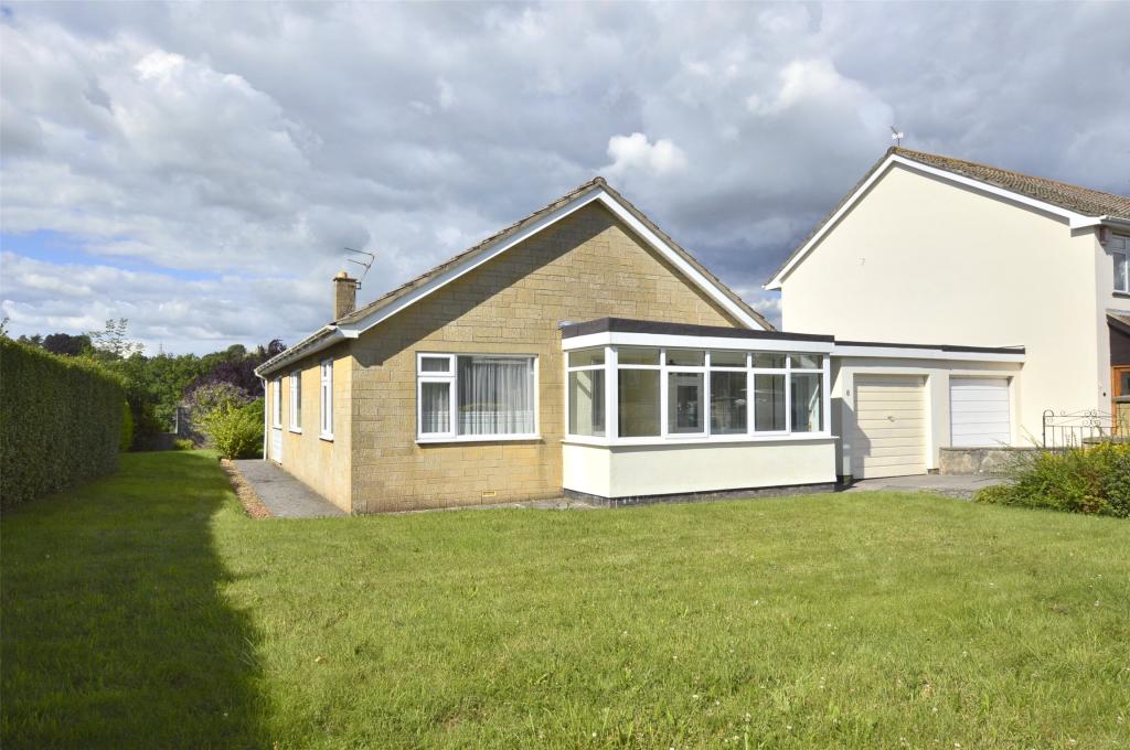 3 bedroom bungalow for sale in Northmead Close, Midsomer Norton
