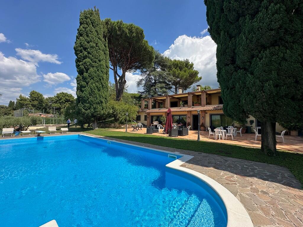 Main image of property: Monte Porzio Catone, Rome, Lazio