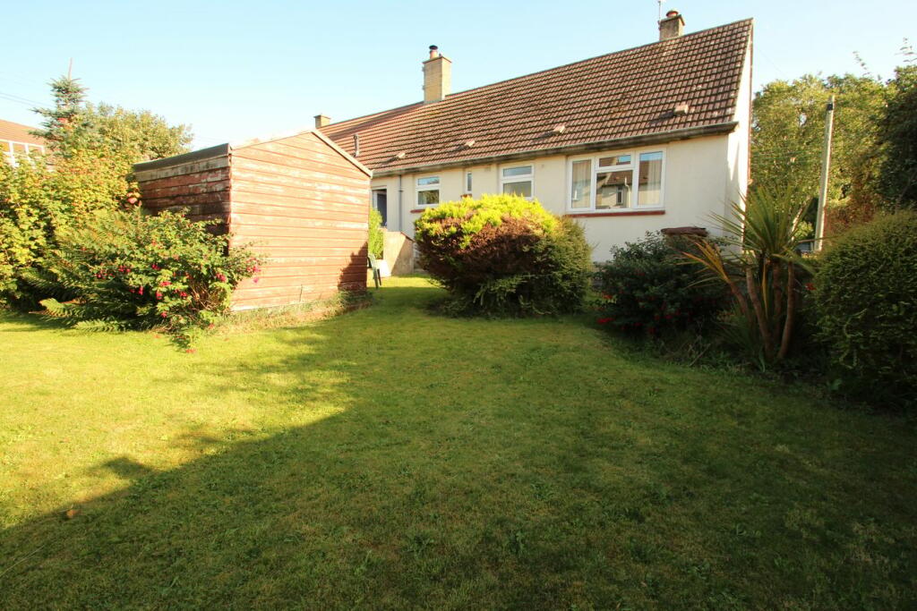 2 bedroom bungalow for sale in Queens Road, Shepton Mallet, BA4