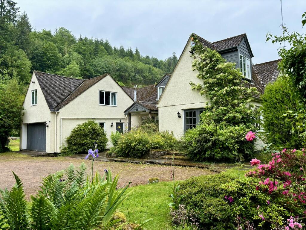 4 bedroom detached house for sale in Llanbedr, Crickhowell, Powys., NP8