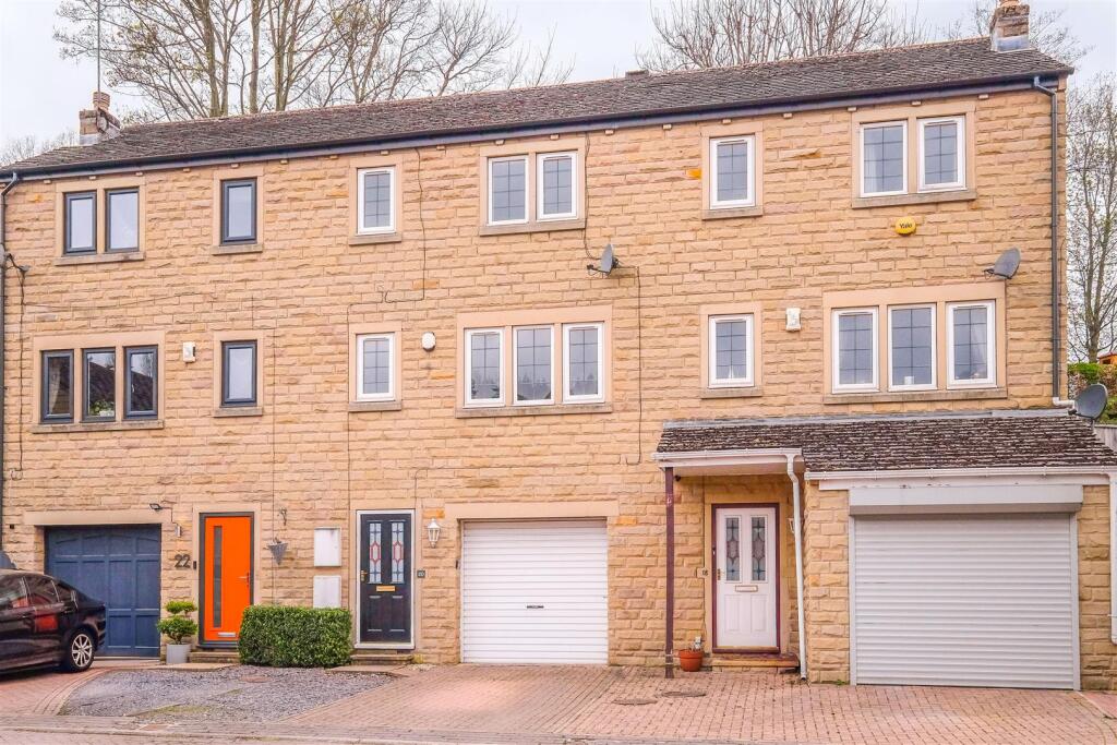 Main image of property: Holmebank Mews, Holmfirth