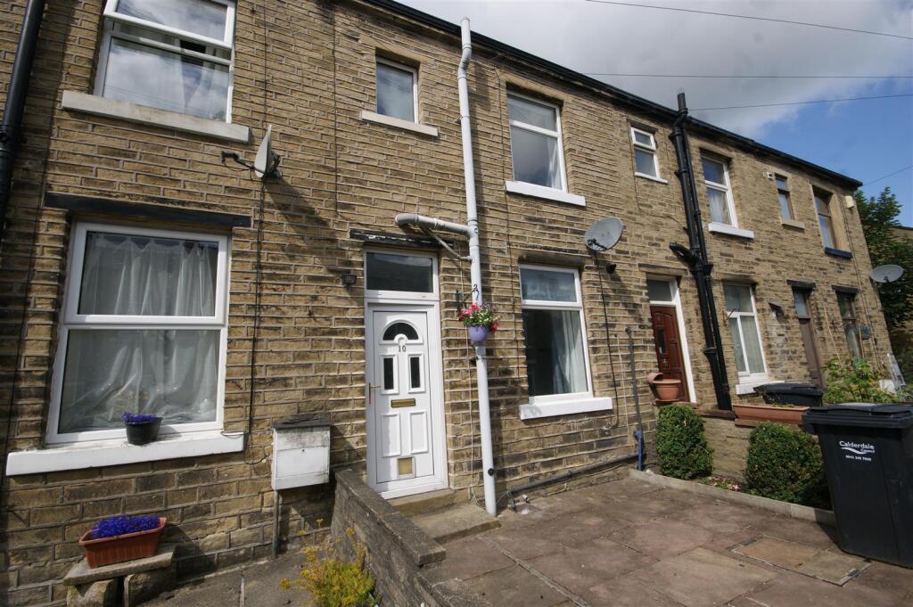 Main image of property: Park Place East, Lightcliffe, Halifax