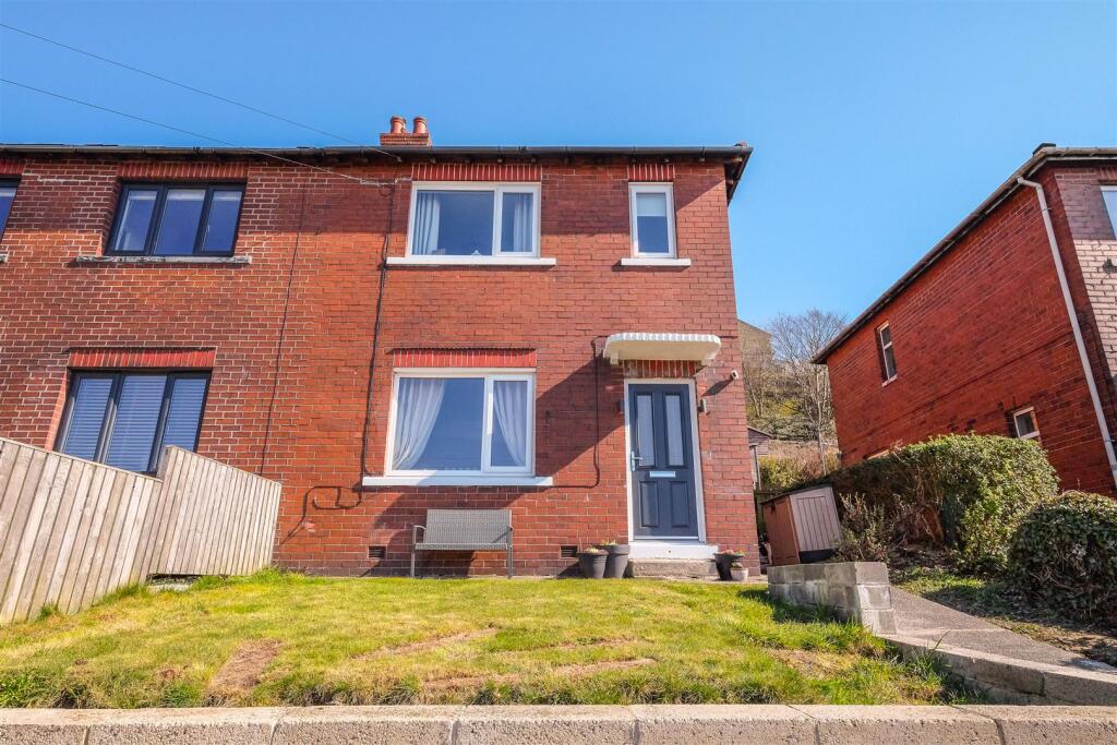 Main image of property: 47, Blaithroyd Lane, Southowram, Halifax, Calderda