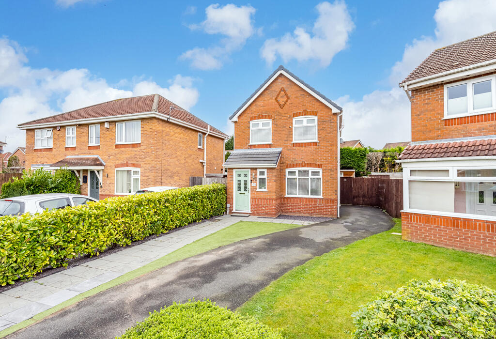 3 bedroom detached house for sale in Manorwood Drive, Prescot