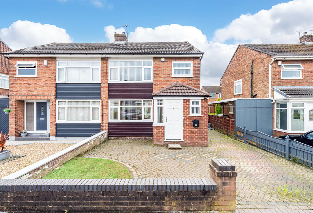 3 bedroom semidetached house for sale in Arnside Avenue, Rainhill