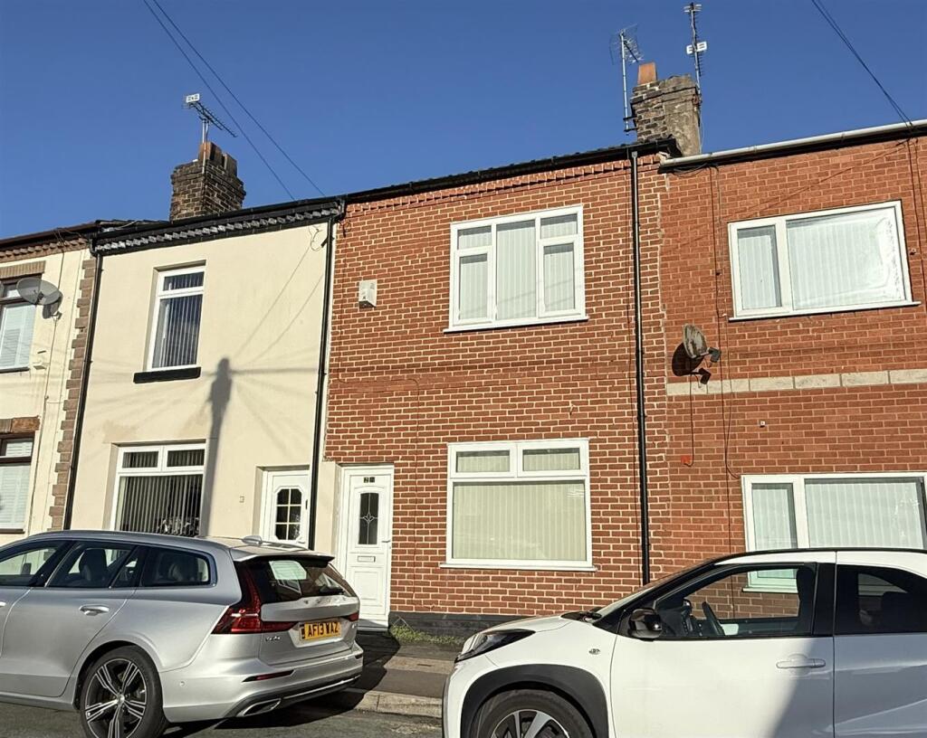 Main image of property: Ross Street, Widnes