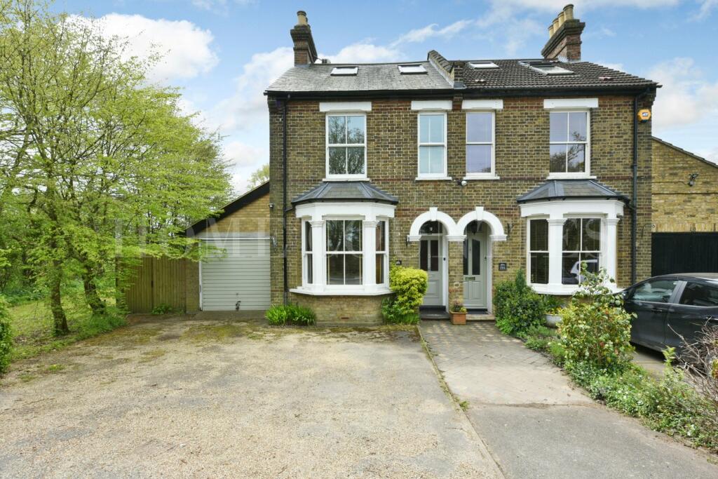 3 bedroom semidetached house for sale in The Ridgeway, Enfield, EN2