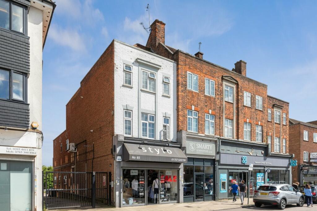 Commercial property for sale in High Street, Potters Bar, EN6