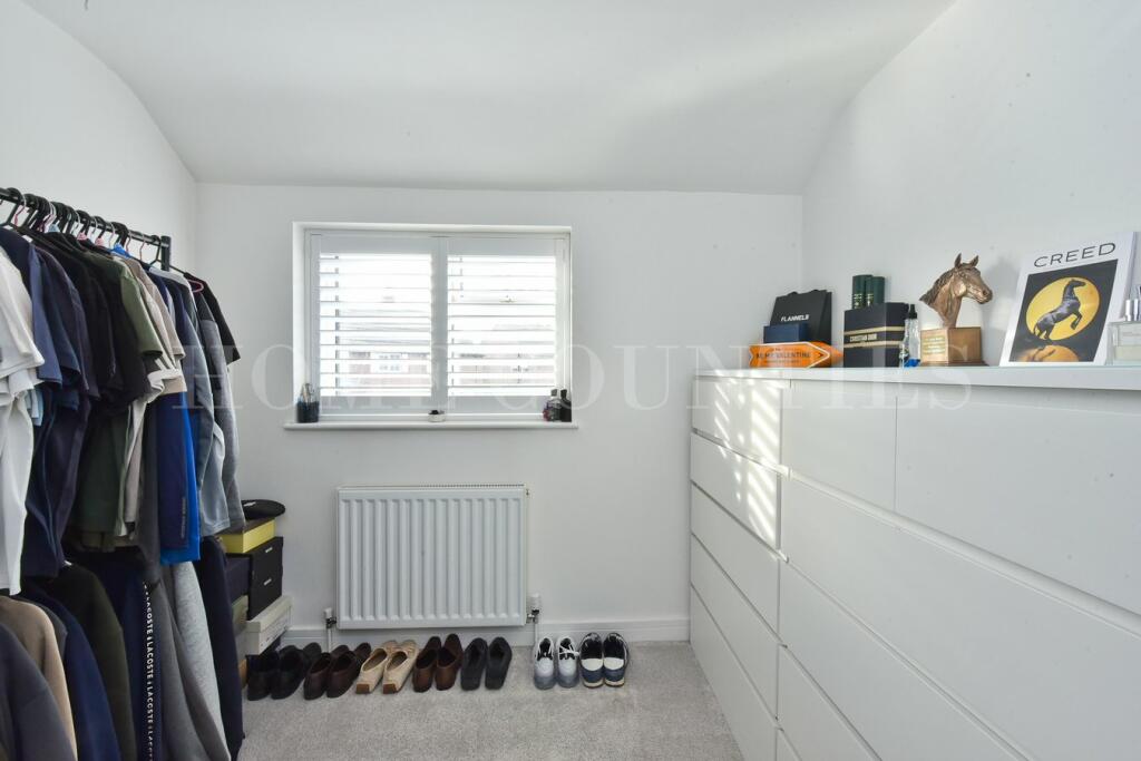 Additional property image - Fellowes Lane, Colney Heath, St Albans, AL4