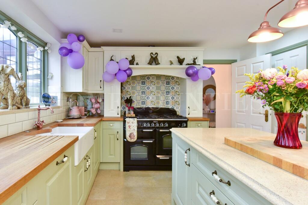 Additional property image - Oakington, Welwyn Garden City, AL7