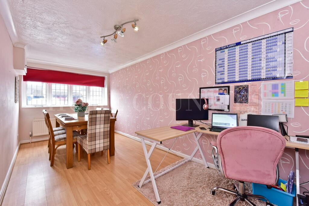 Additional property image - Oakington, Welwyn Garden City, AL7