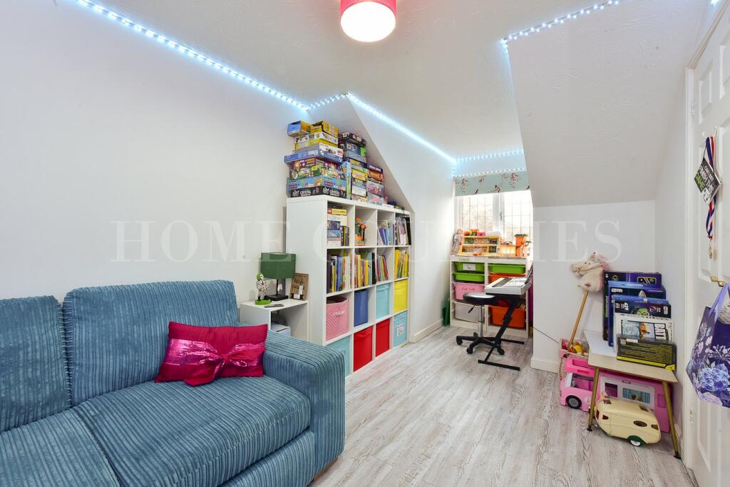 Additional property image - Oakington, Welwyn Garden City, AL7