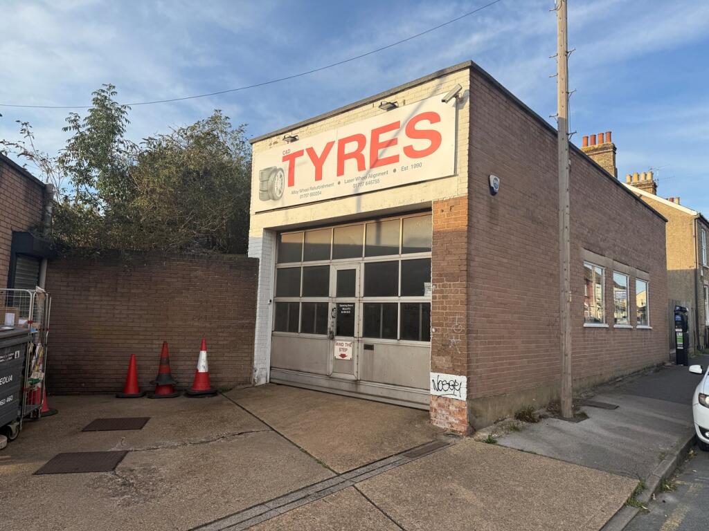 Main image of property: Whaley Road, Potters Bar, EN6